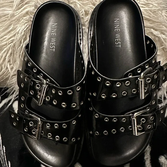 Nine West Eleny Studded Slides - Picture 5 of 7